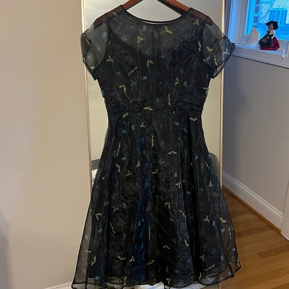 Disney The Dress Shop Haunted Mansion